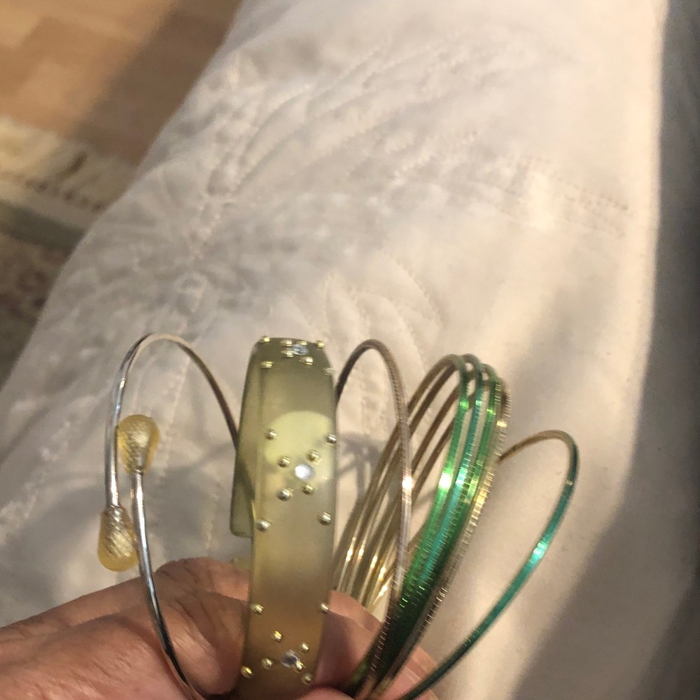 Green and Gold Stackable Women's Bangle Set